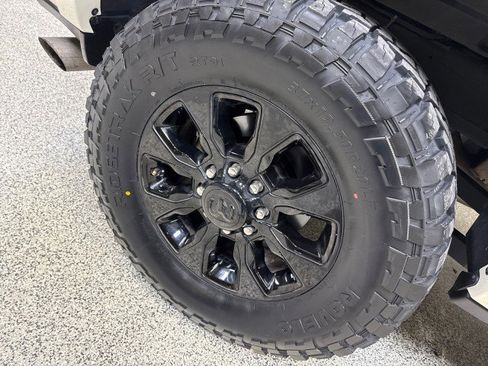 Used 2024 RAM 2500 Limited image 79