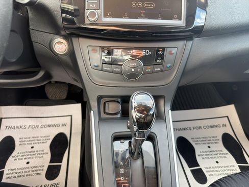 Used 2019 Nissan Sentra SV w/ Special Edition Package FWD image 19