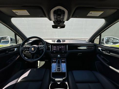 Used 2022 Porsche Macan S image 6