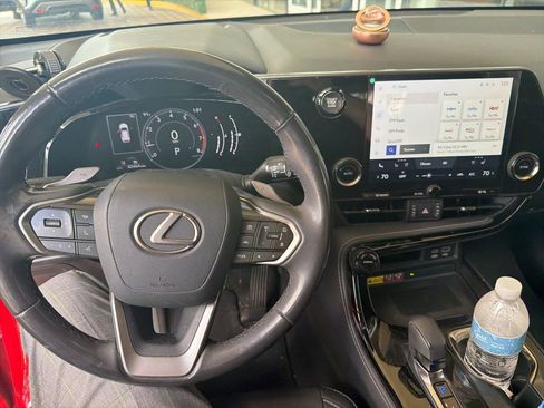 Used 2023 Lexus NX 350 AWD image 2