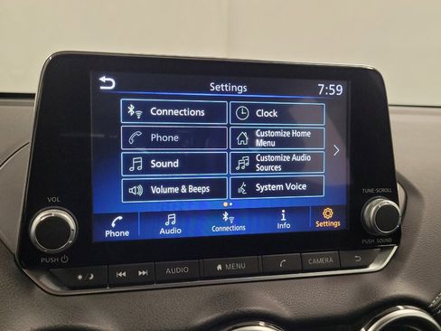 Used 2024 Nissan Sentra SV FWD image 25