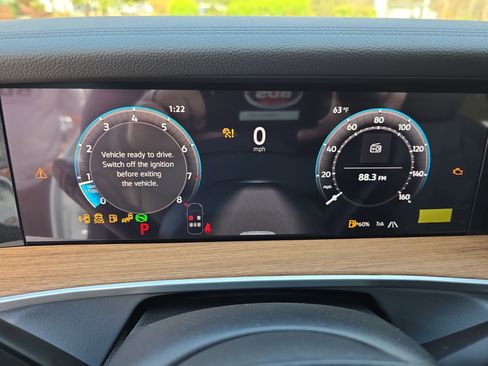 New 2026 Volkswagen Tiguan SEL R-Line AWD/4WD image 19