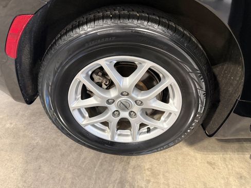Certified 2023 Chrysler Pacifica Touring-L FWD image 18