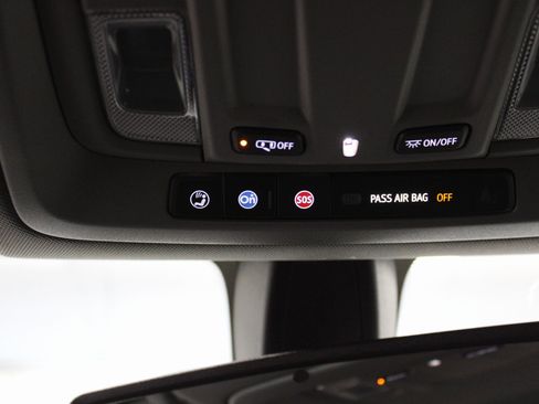 Used 2019 GMC Sierra 1500 SLT w/ LPO, GMC Protection Package image 37