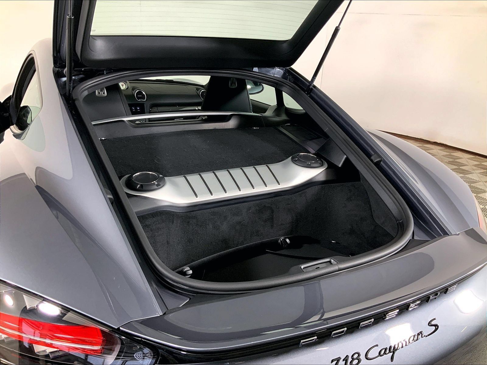 Used 2025 Porsche 718 Cayman S RWD image 21