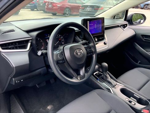 Used 2024 Toyota Corolla LE FWD image 17