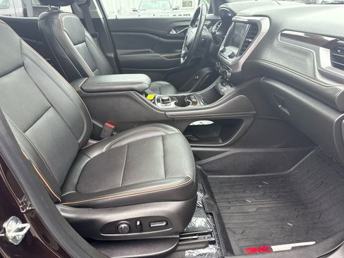 Used 2021 GMC Acadia AT4 w/ Technology Package AWD/4WD image 12