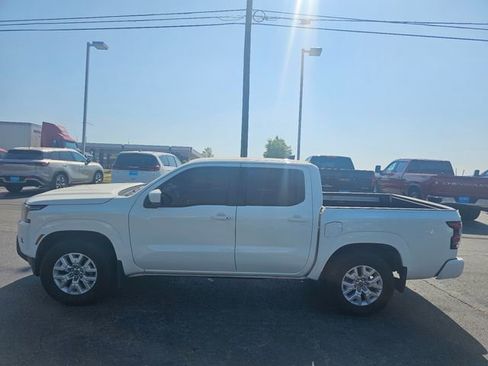 Used 2024 Nissan Frontier SV w/ SV Convenience Package image 5