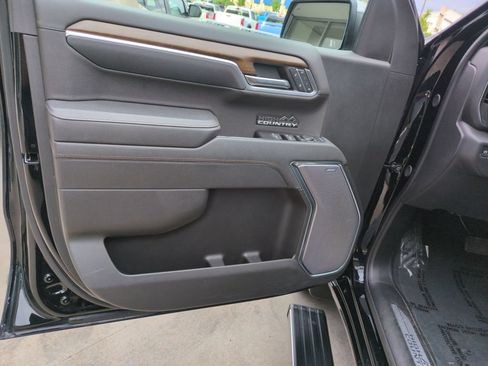 Used 2025 Chevrolet Silverado 1500 High Country w/ High Country Premium Package AWD/4WD image 10