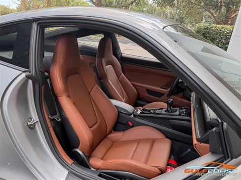 Used 2024 Porsche 911 GT3 RWD image 32