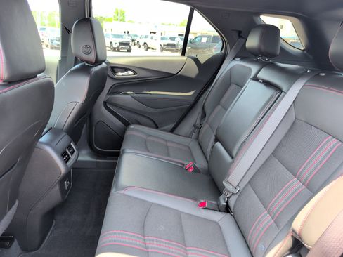 Certified 2024 Chevrolet Equinox RS FWD image 31
