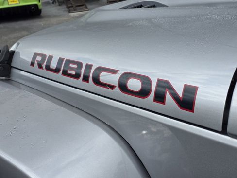 Used 2013 Jeep Wrangler Unlimited Rubicon image 9