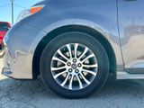 Used 2019 Toyota Sienna XLE image 5