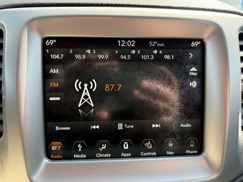 Used 2018 Jeep Compass Latitude w/ Popular Equipment Group AWD/4WD image 25
