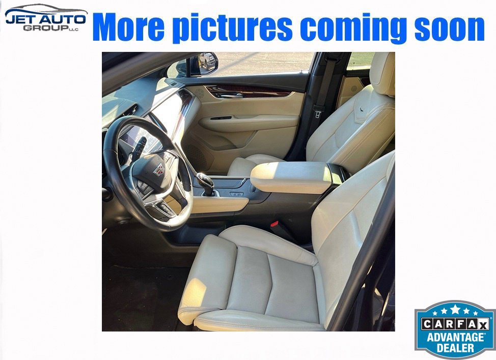 Used 2017 Cadillac XT5 Premium Luxury AWD/4WD image 3