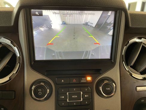 Used 2016 Ford F250 Lariat w/ Chrome Package image 30