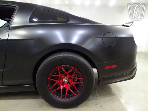 Used 2011 Ford Mustang GT Premium w/ Comfort Pkg image 31