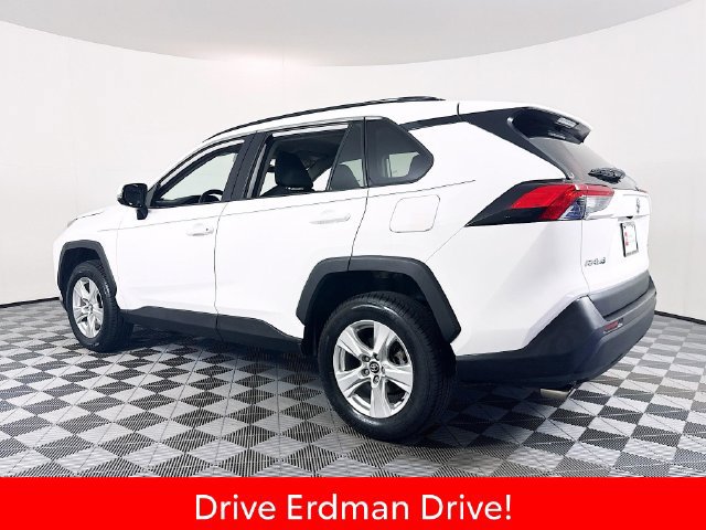 Used 2021 Toyota RAV4 XLE FWD image 21