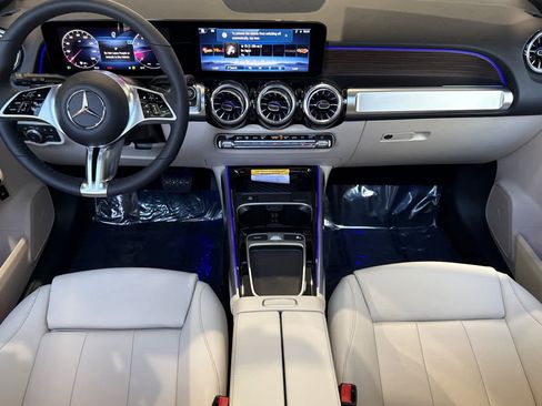 New 2026 Mercedes-Benz GLB 250 image 12