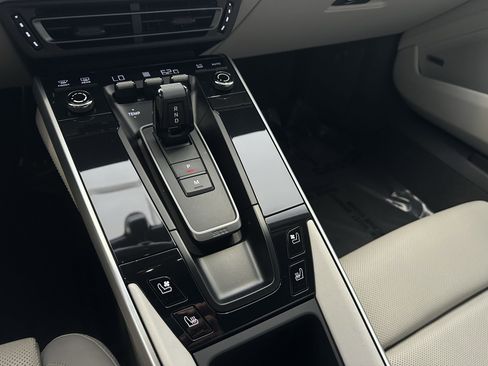 Certified 2021 Porsche 911 Turbo S image 18