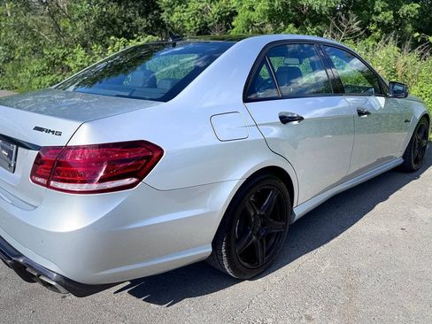 Used 2010 Mercedes-Benz E 63 AMG Sedan image 15