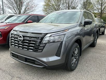 New 2026 Nissan Pathfinder SV w/ SV Premium Package