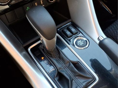 Used 2024 Mitsubishi Eclipse Cross AWD image 10