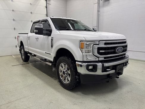Used 2020 Ford F350 Lariat w/ Lariat Ultimate Package image 2