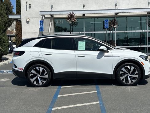 Used 2022 Volkswagen ID.4 Pro S w/ Gradient Package RWD image 3