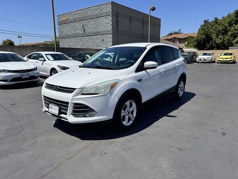 Used 2015 Ford Escape SE FWD image 13