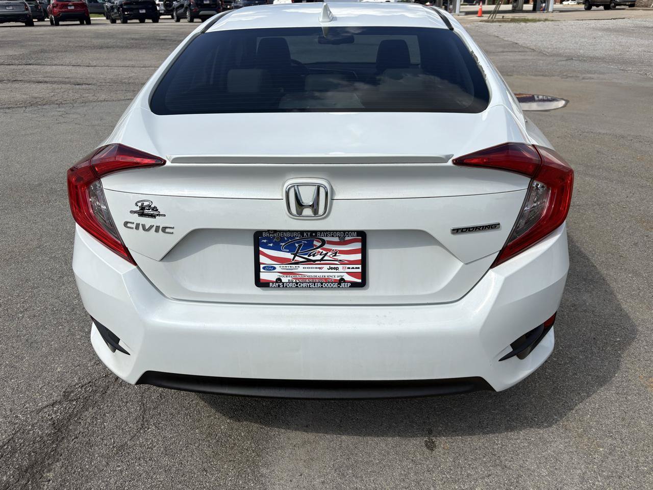 Used 2017 Honda Civic Touring image 4