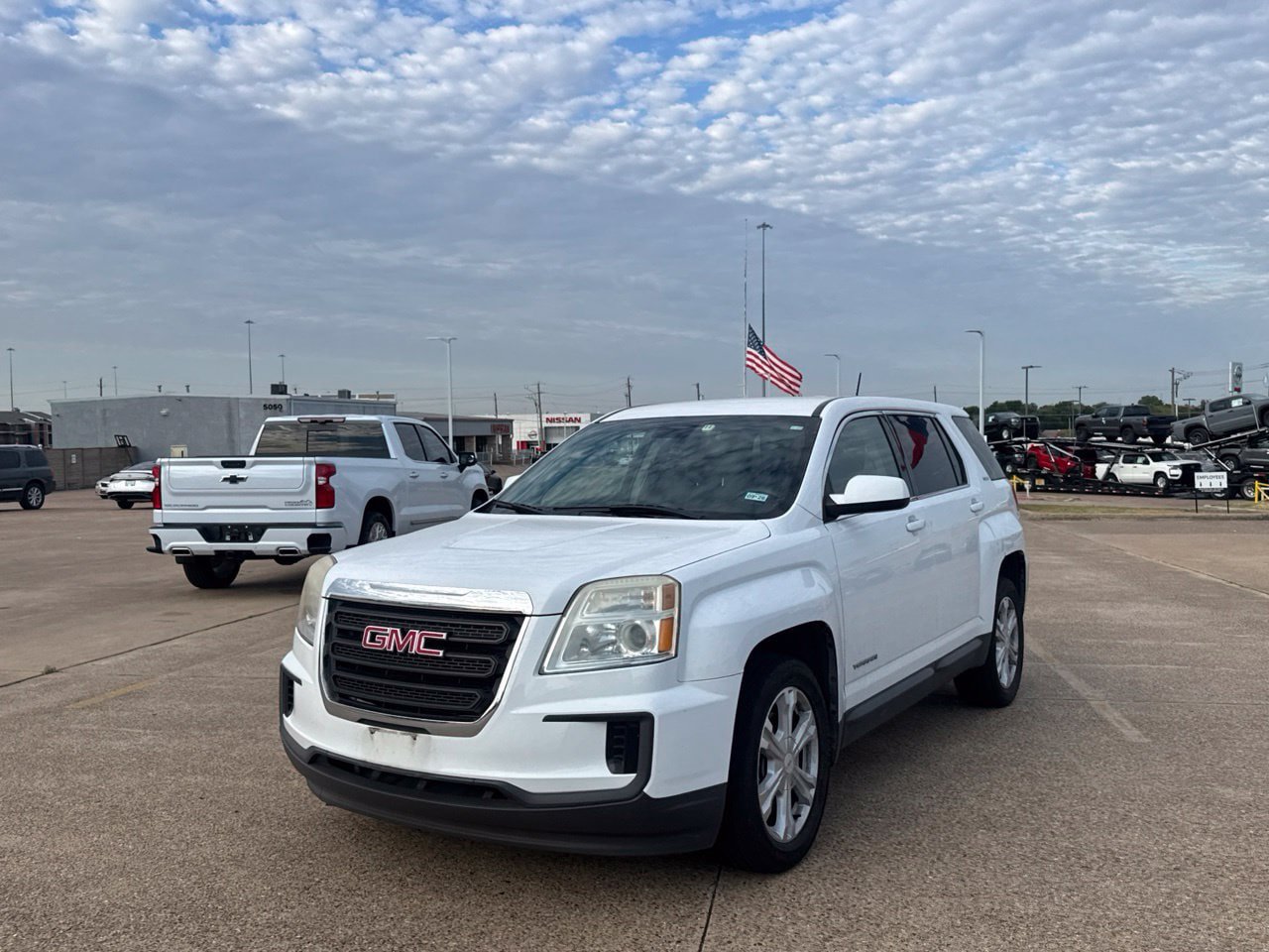 Used 2017 GMC Terrain SLE FWD image 8