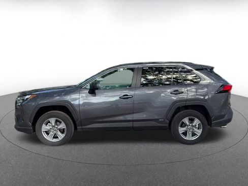 Used 2025 Toyota RAV4 LE image 9