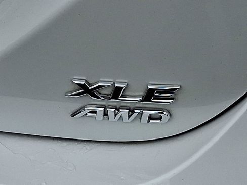 Certified 2024 Toyota Camry XLE image 31