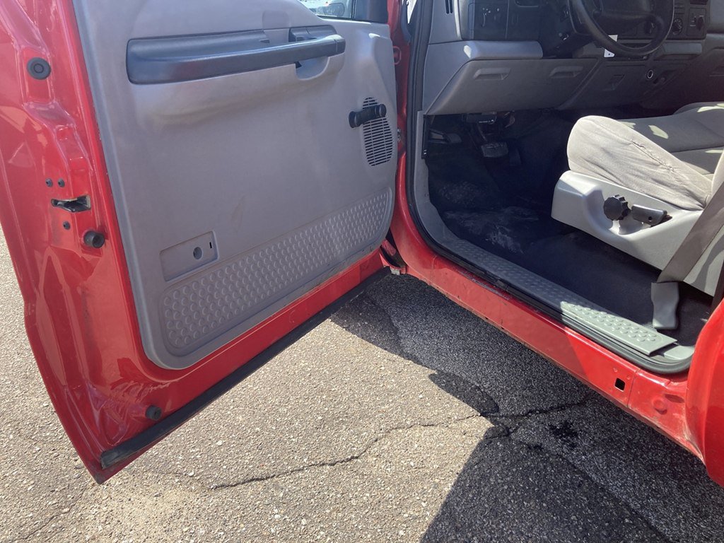 Used 2006 Ford F250 2WD Regular Cab Super Duty image 6