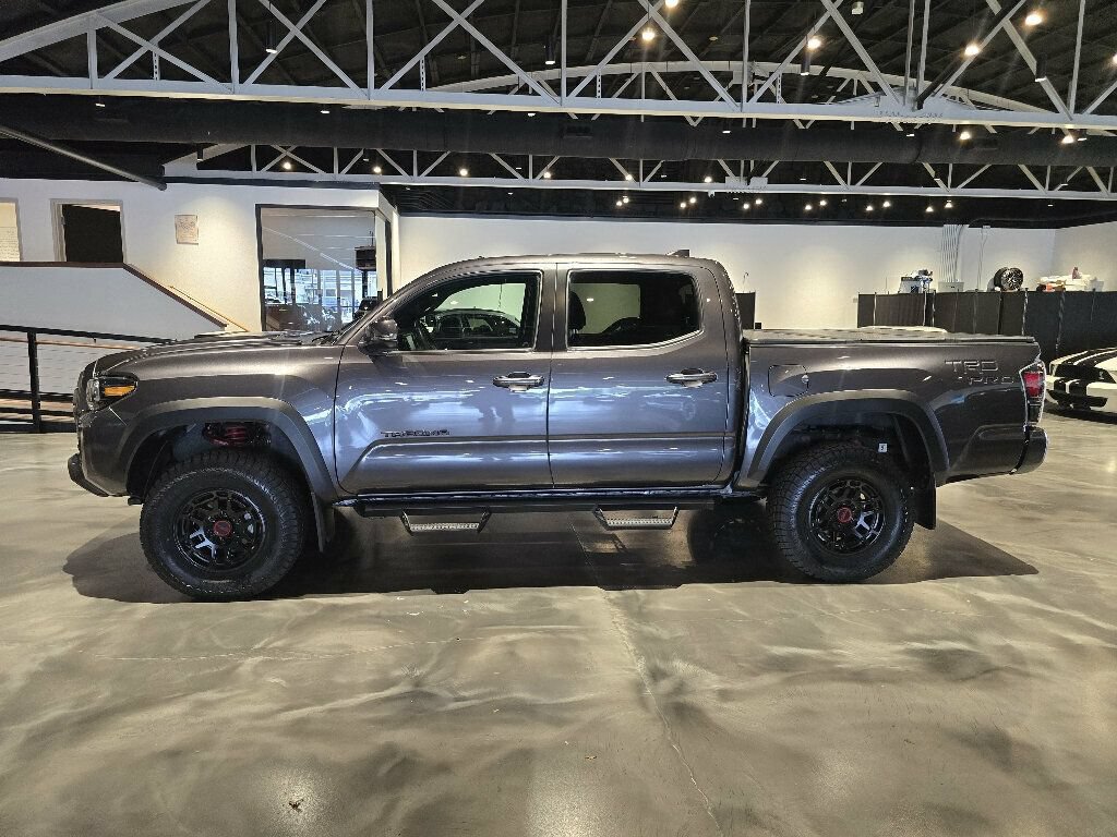 Used 2023 Toyota Tacoma TRD Pro AWD/4WD image 8