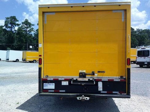 Used 2021 GMC Savana 3500 Extended w/ Power Convenience Package image 5