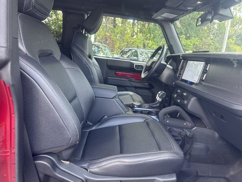 Used 2025 Ford Bronco Badlands AWD/4WD image 43
