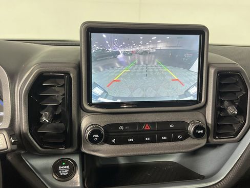 Used 2021 Ford Bronco Sport Badlands image 15