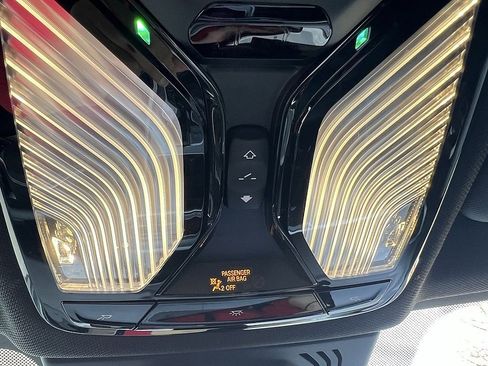 Used 2022 BMW X5 sDrive40i w/ M Sport Package image 22