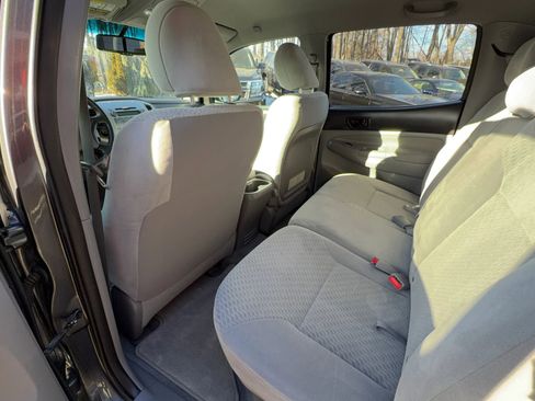Used 2011 Toyota Tacoma 4x4 Double Cab image 19
