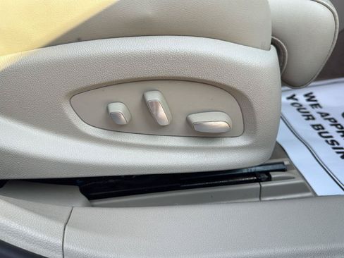 Used 2013 Cadillac XTS Luxury w/ Driver Awareness Package FWD image 33