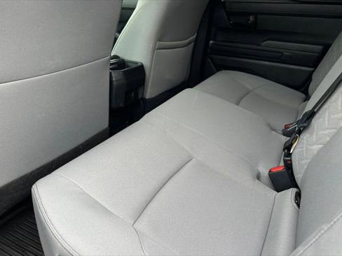Certified 2025 Toyota Tacoma SR5 AWD/4WD image 4