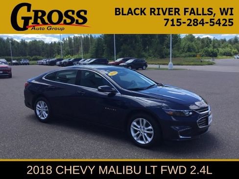 Used 2018 Chevrolet Malibu LT FWD image 1