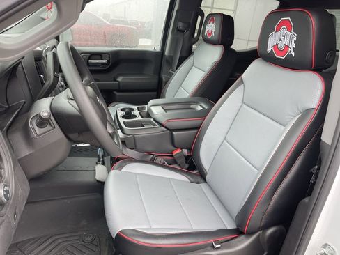 New 2025 Chevrolet Silverado 1500 Custom Trail Boss w/ LPO, Dark Essentials Package image 9