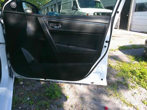 Used 2016 Toyota Corolla S FWD image 25