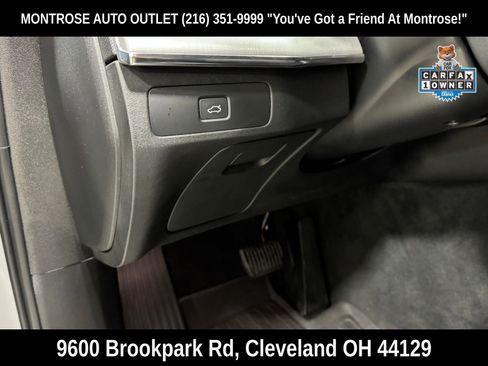 Used 2023 Volvo XC90 B5 Core w/ Climate Package image 16