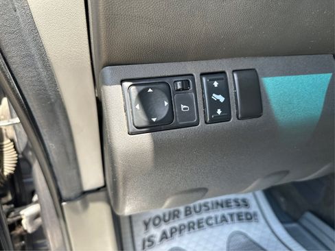 Used 2012 Nissan Pathfinder Silver AWD/4WD image 11