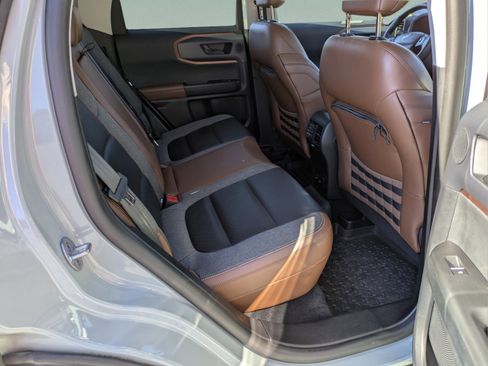 Used 2021 Ford Bronco Sport Outer Banks w/ Outer Banks Package (96D) image 13