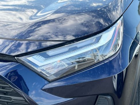 Used 2024 Toyota RAV4 XLE w/ Convenience Package FWD image 11